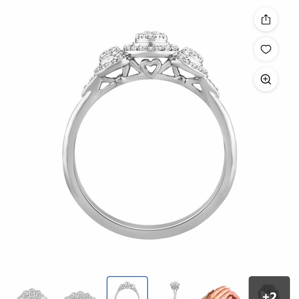 10K White Gold Three-Cluster Oval Halo Diamond Ring .25ct - Picture 3 of 7